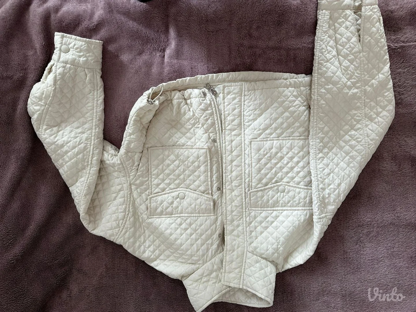 Bershka - bela jakna