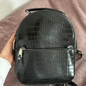 Stravarius - crni ranac