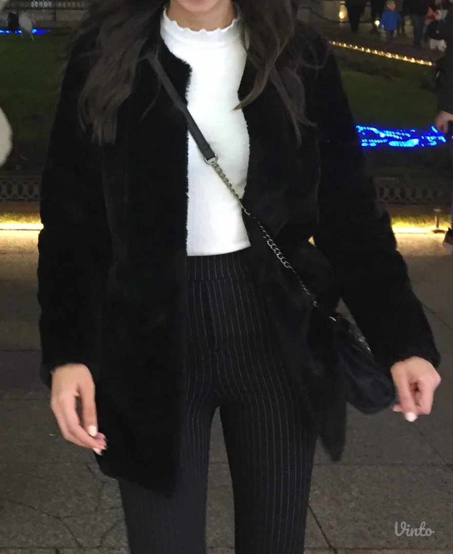 Crna bunda od vestackog krzna