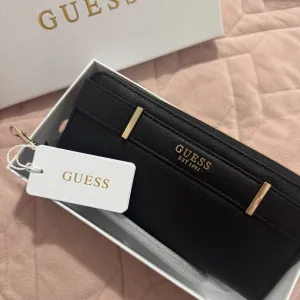 Guess novcanik NOVO