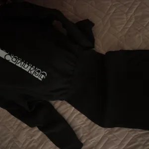 Calvin Klein duks-haljina za zene