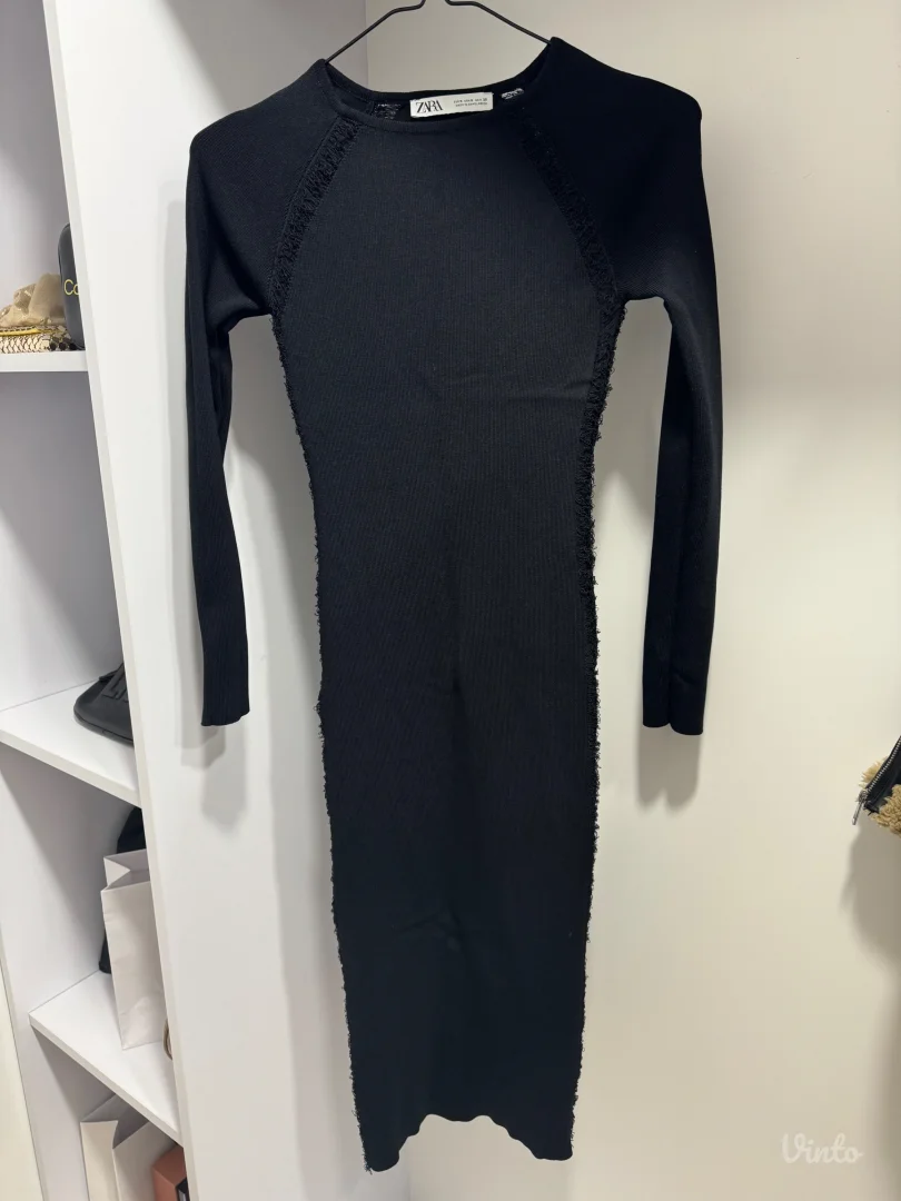 Crna midi rebrasta haljina