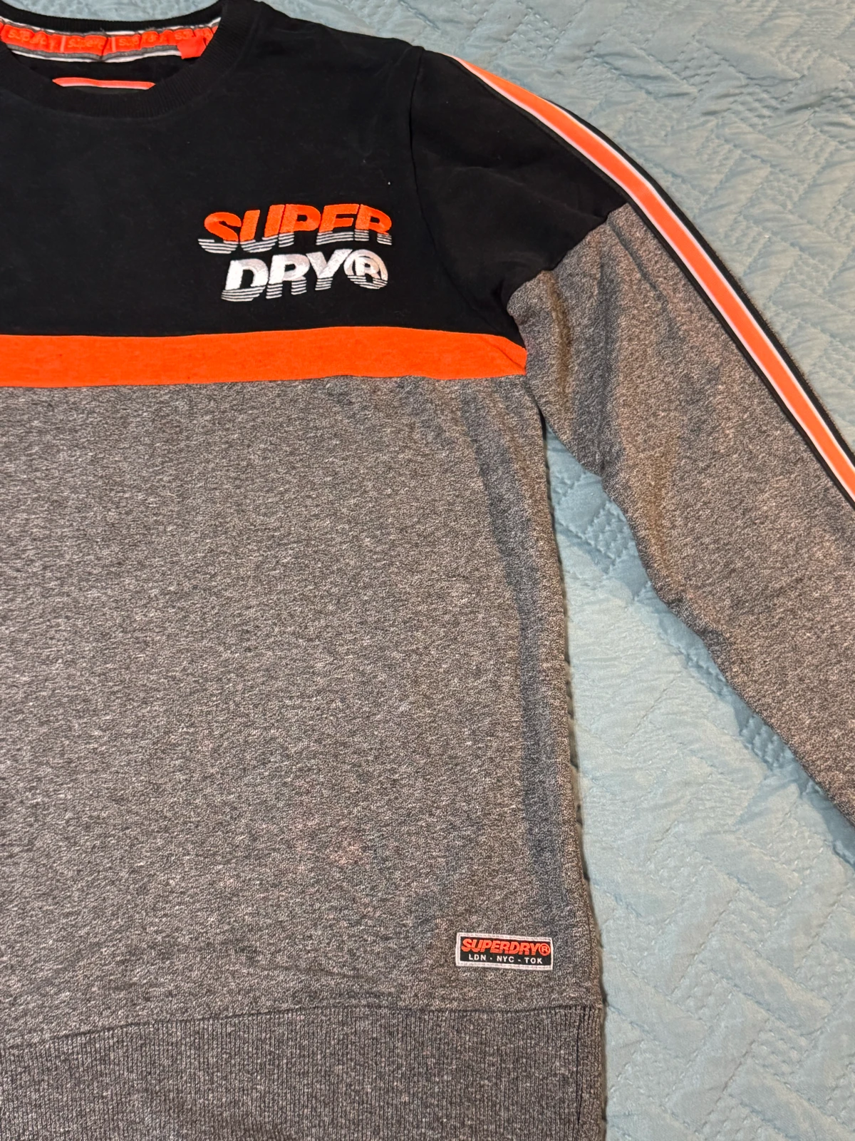 Superdry duks