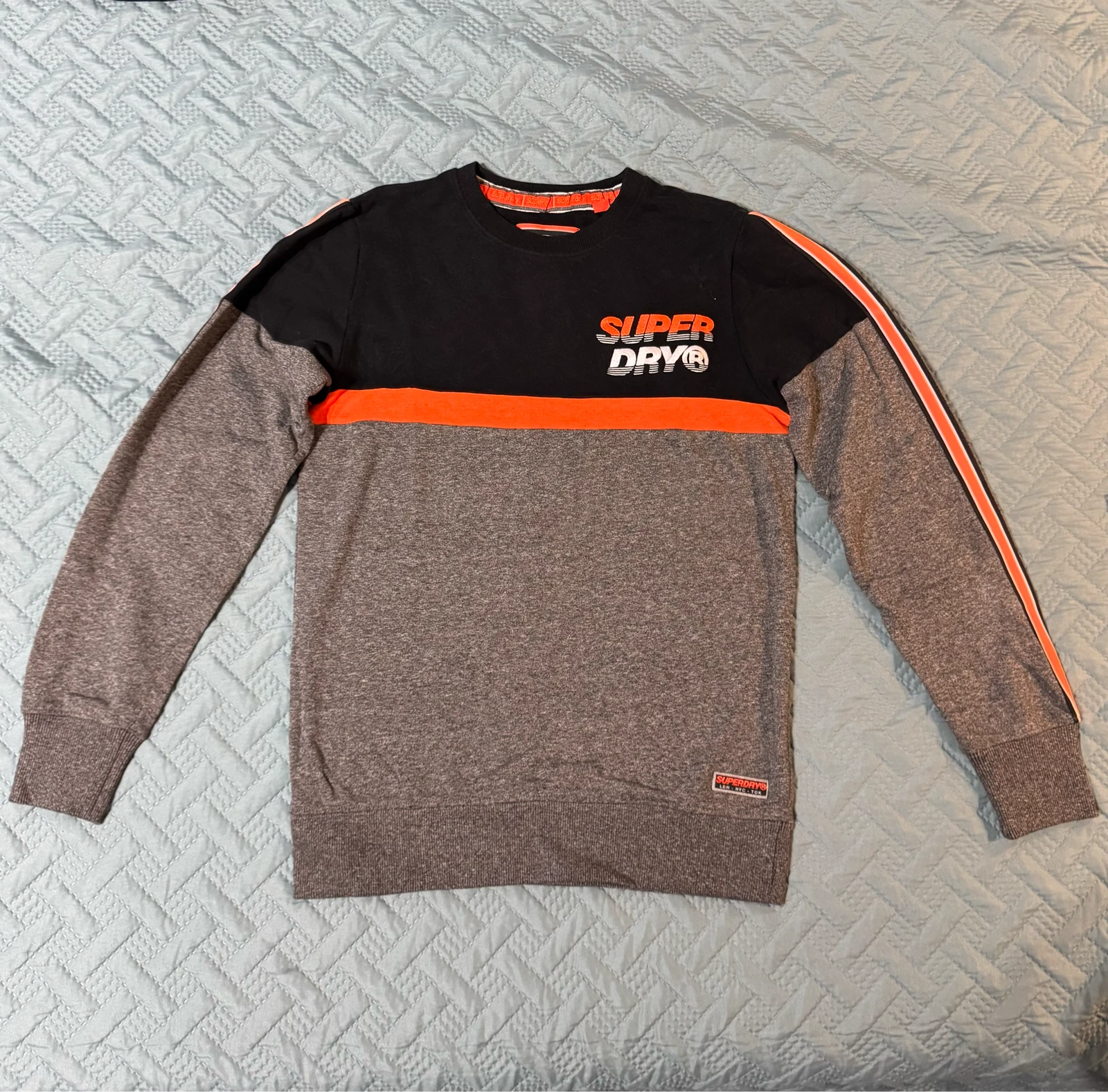 Superdry duks