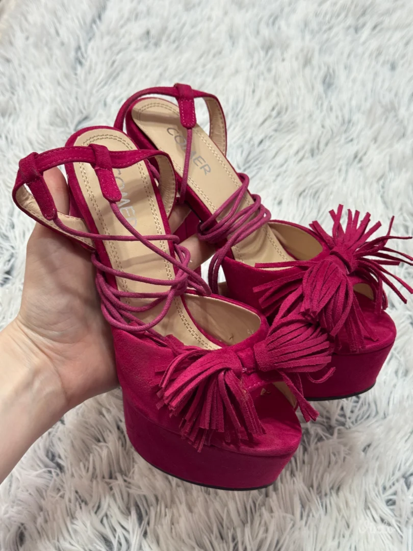 Sandale roze plišane