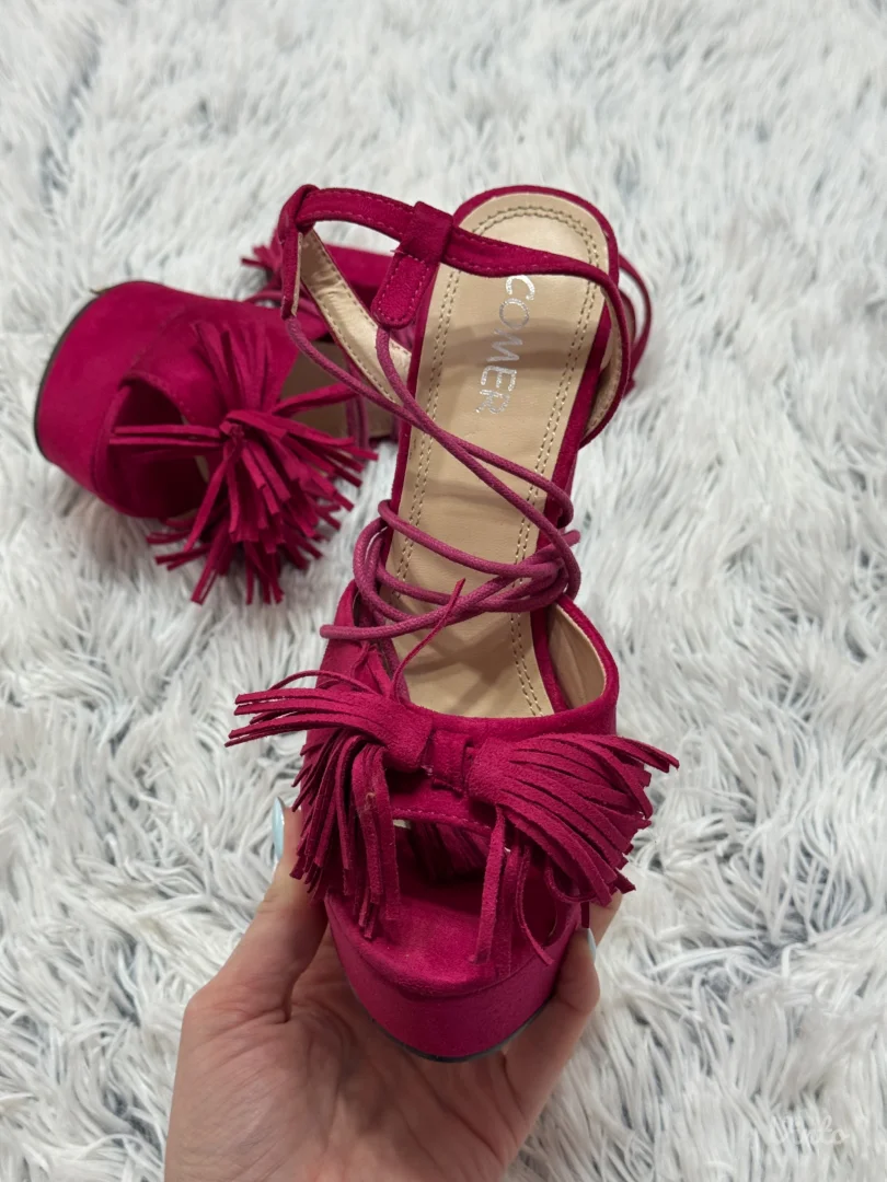 Sandale roze plišane