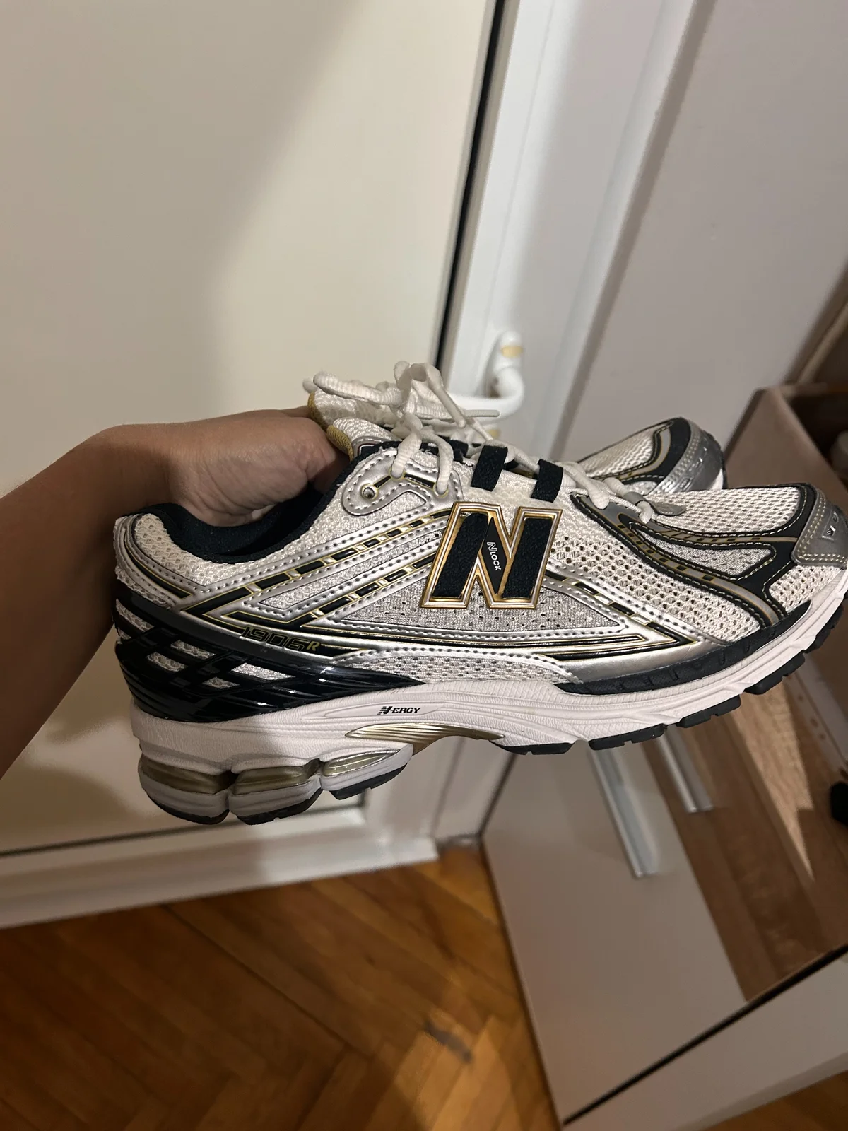 New balans patike