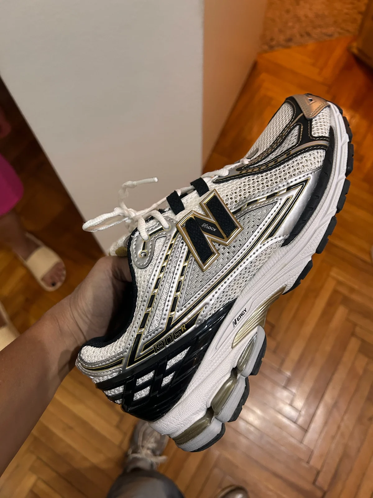New balans patike