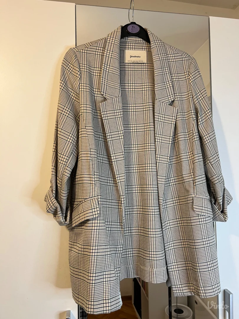 Stradivarius - karirani sako