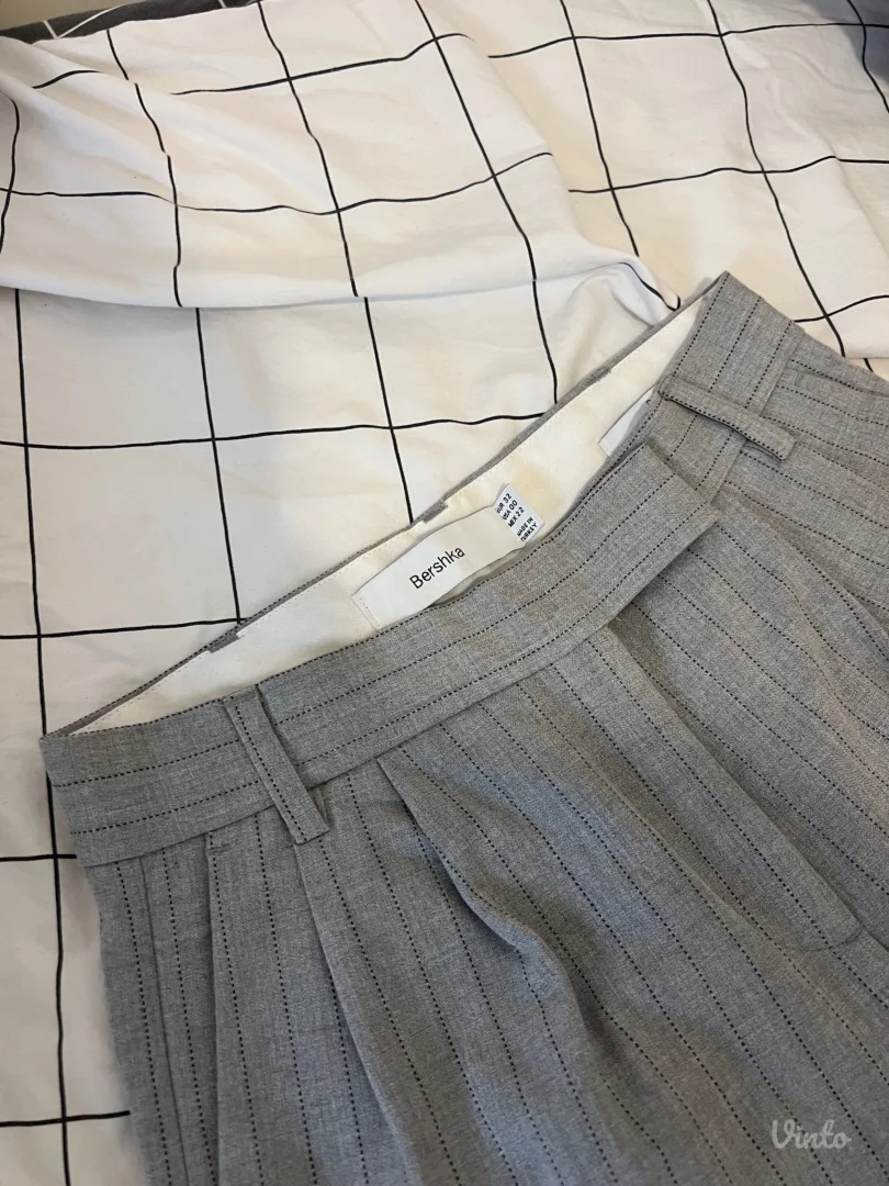 Bershka pantalone