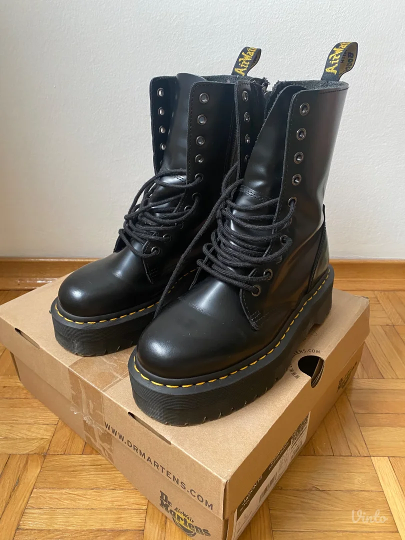Dr. Martens Jadon Hi