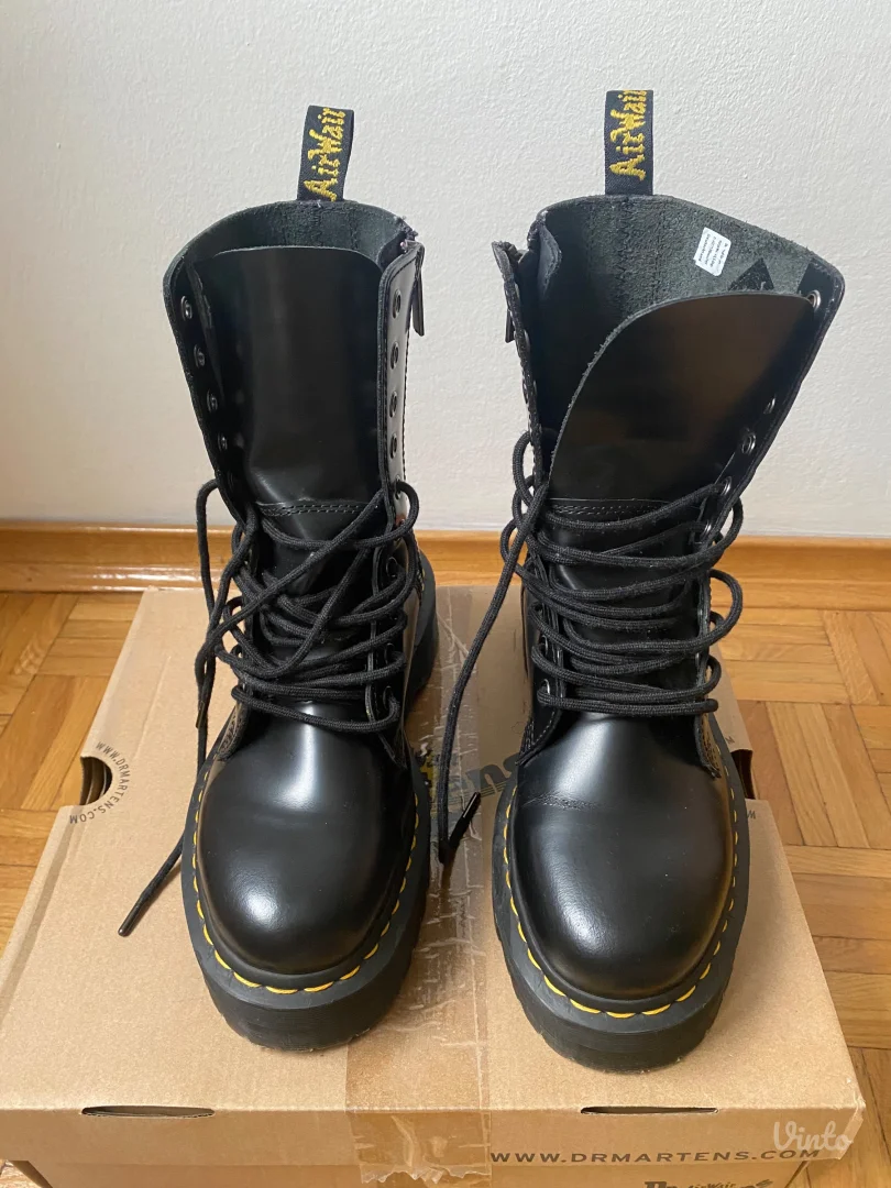 Dr. Martens Jadon Hi