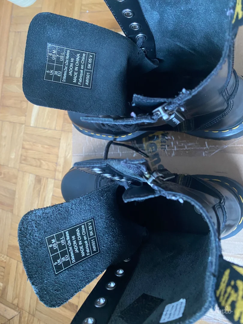 Dr. Martens Jadon Hi