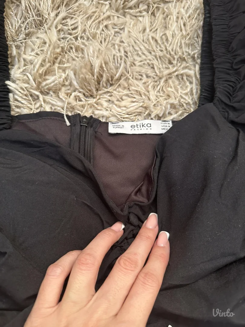 Viralna haljina Etika