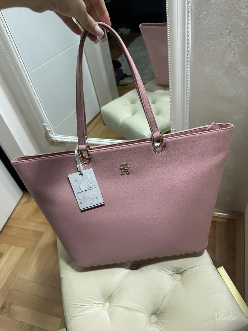 Tommy Hilfiger torba, nova sa etiketom