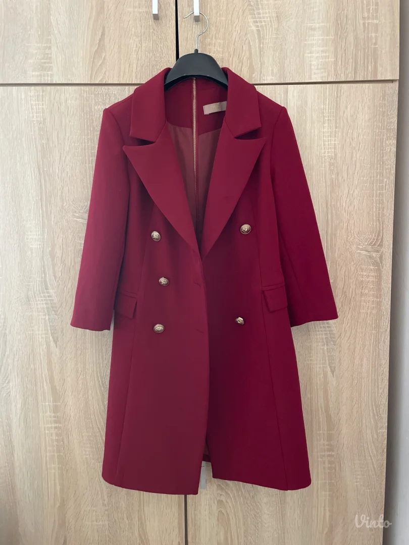 Bordo-crvena sako haljina