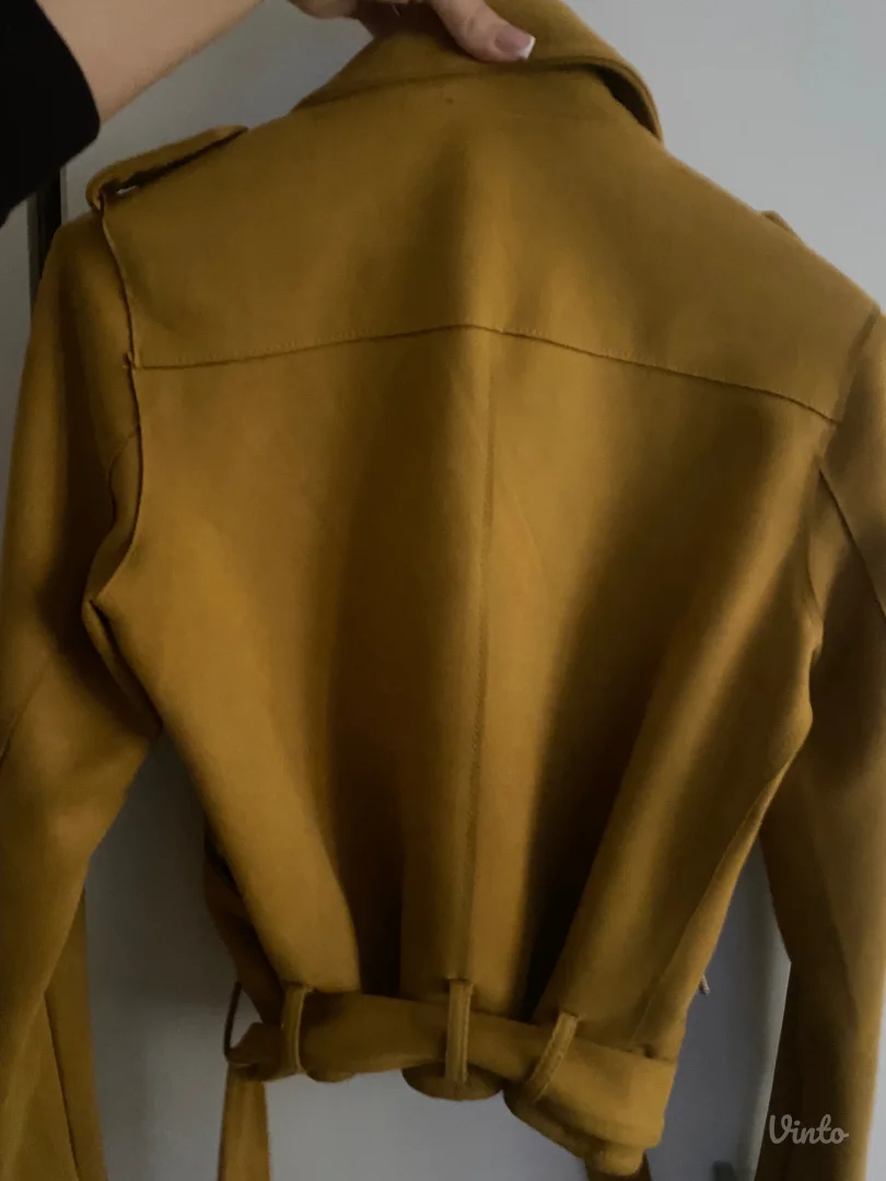 zenska jakna, materijal je spandeks