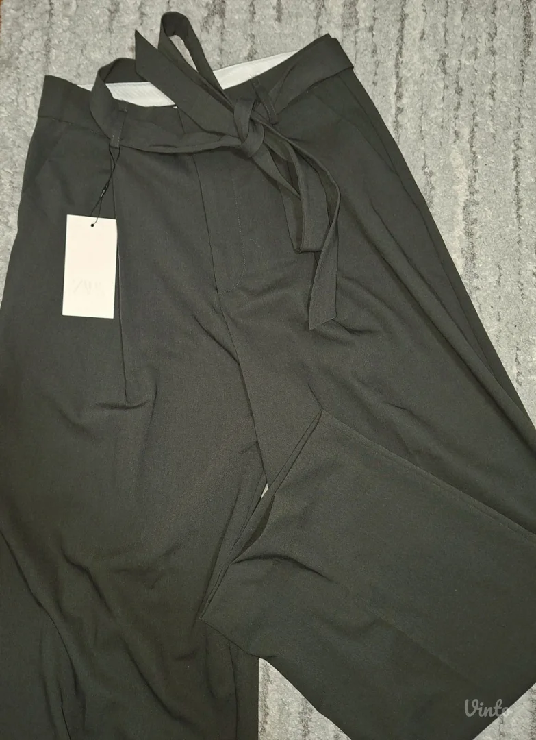 NOVO - Zarin komplet