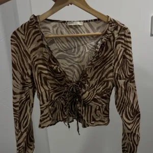 Pull&Bear kosulja, M