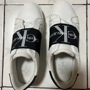 CALVIN KLEIN JEANS patike