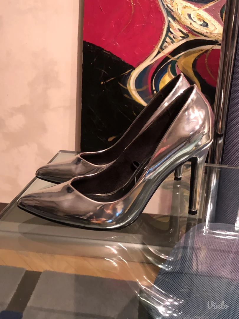 Bershka srebrne cipele