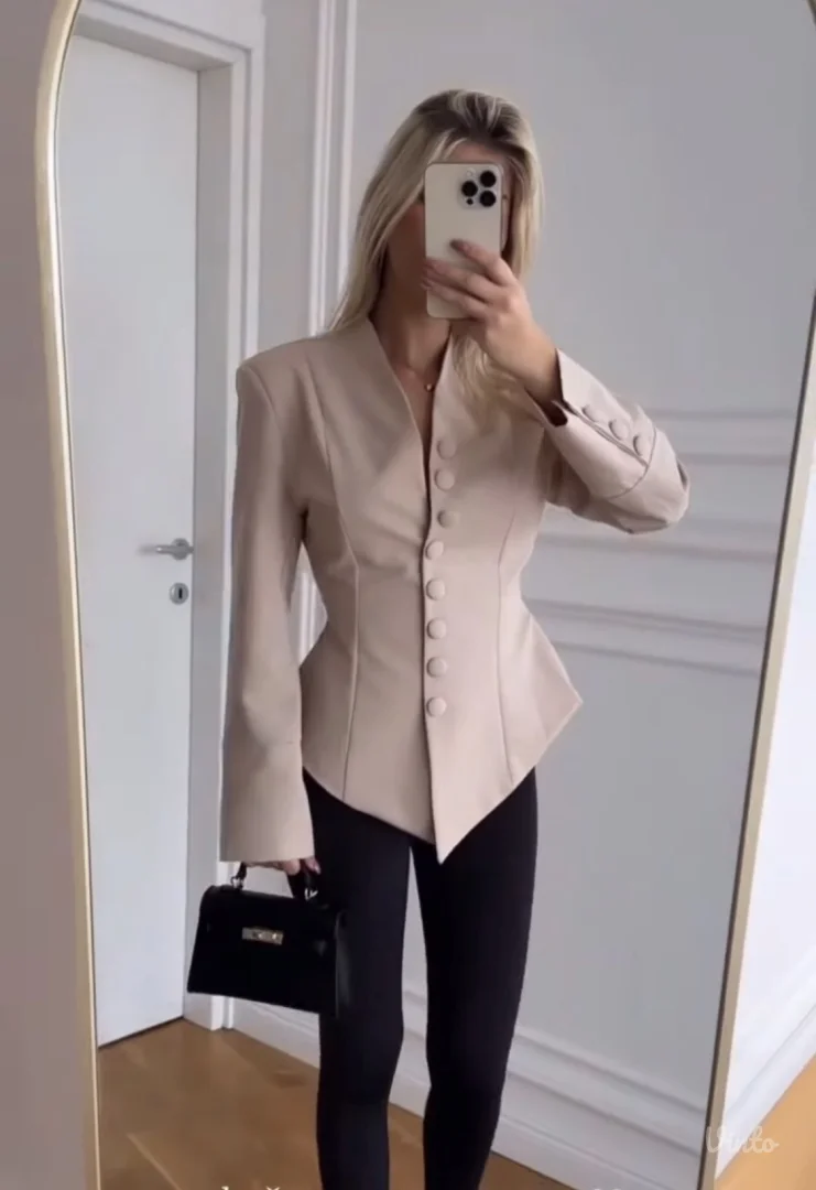 Strukirani krem sako novi sa etiketom