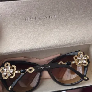 Bvlgari naočare za sunce sa cirkonima