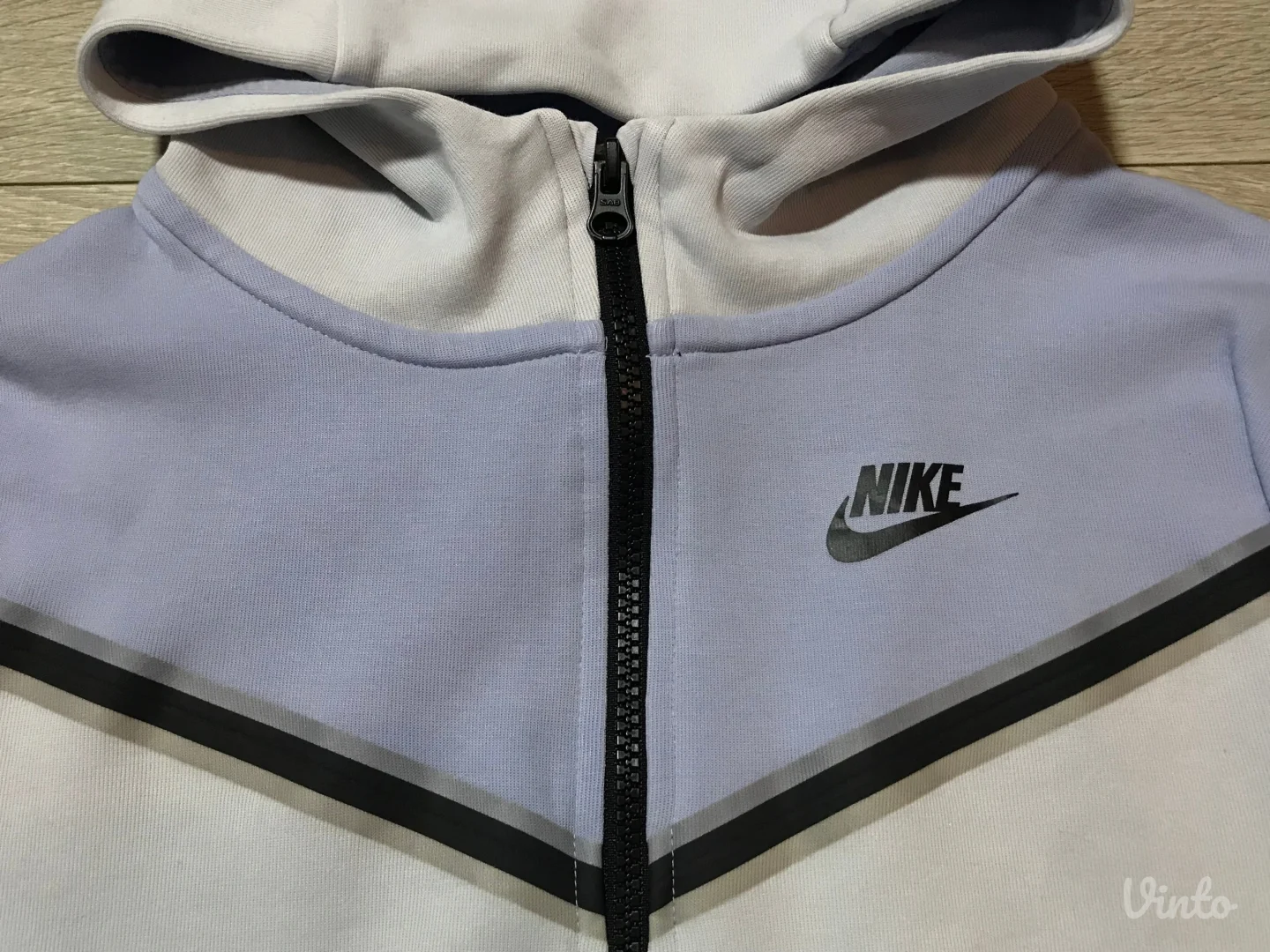 Original NIKE Tech Fleece dečiji vel. L