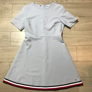 Original Tommy Hilfiger haljina vel. 40 - M