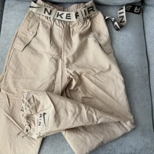 Nike Air pantalone NOVE