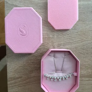 Swarovski ogrlica