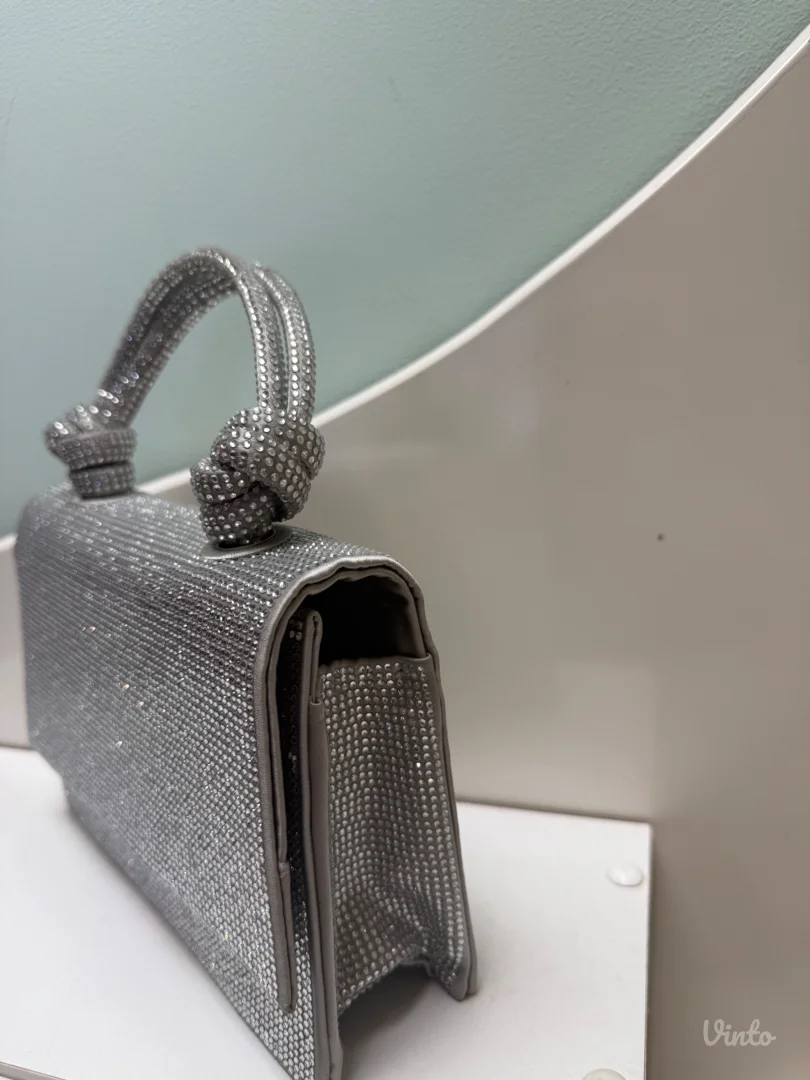 Zara torbica sa cirkonima