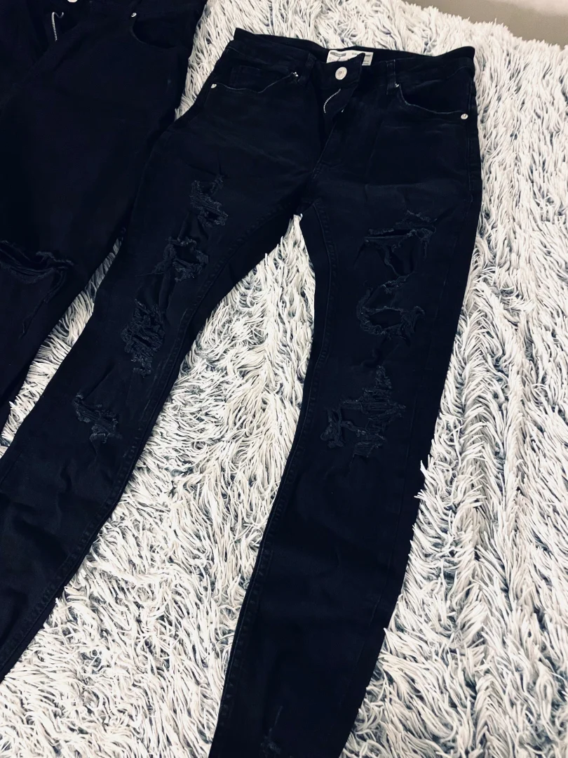 Bershka - muške farmerke