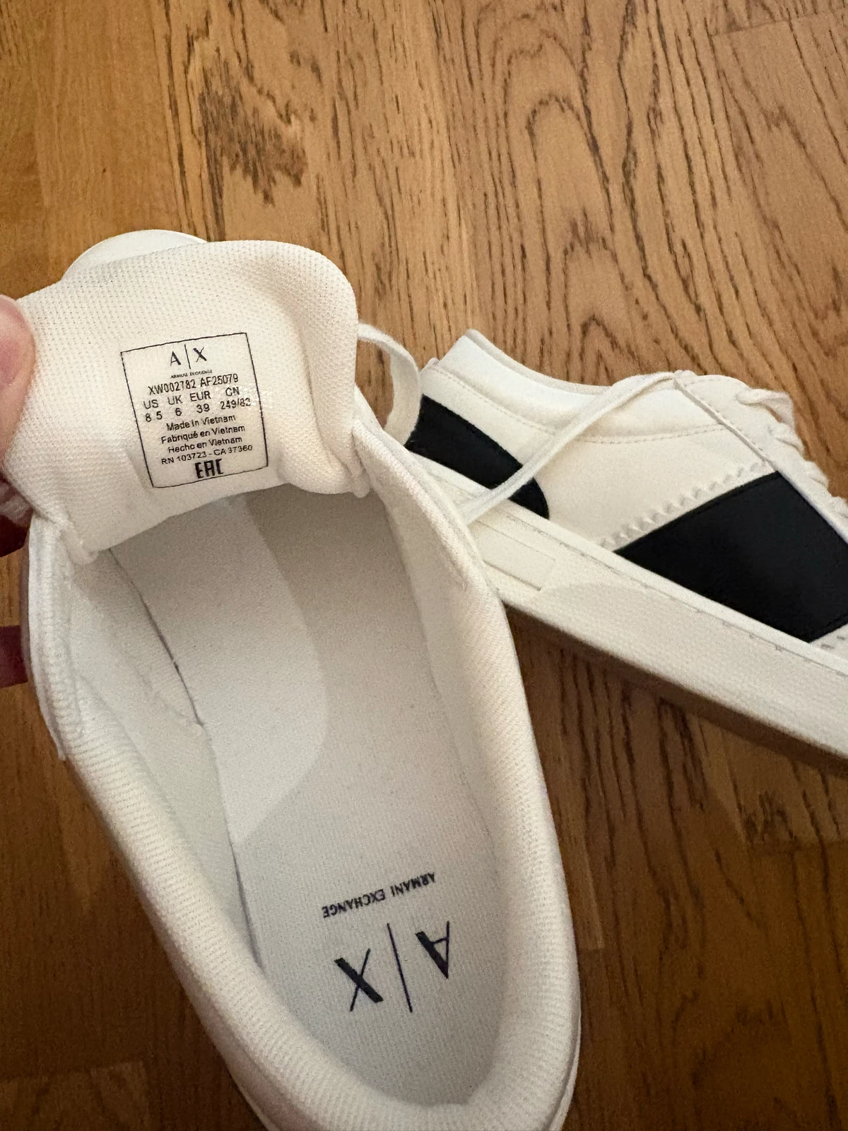 Armani Exchange patike, broj 39