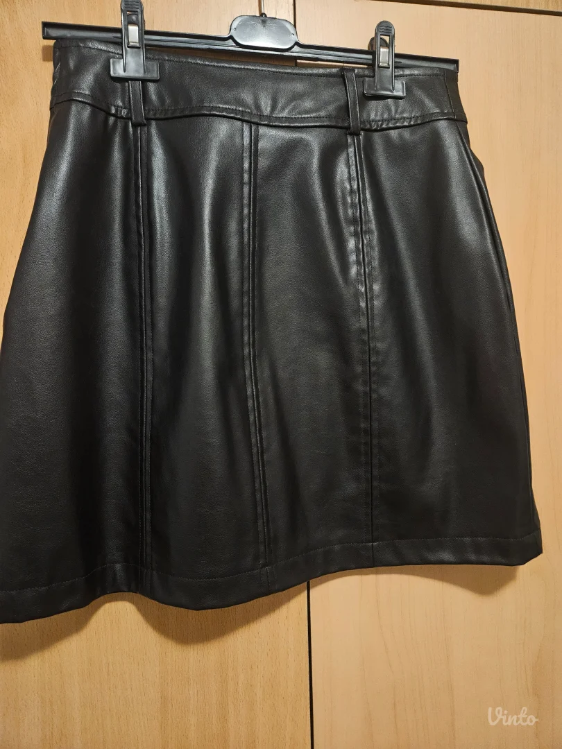 Mini suknja od veštačke kože