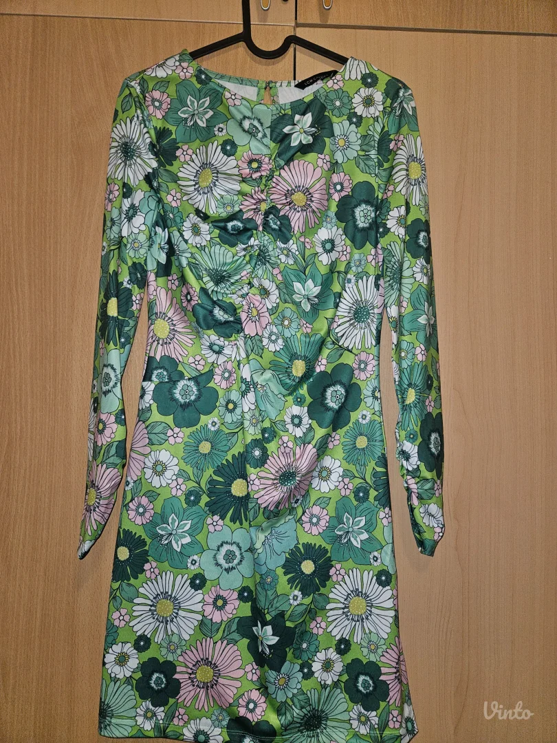 Šarena uska haljinica