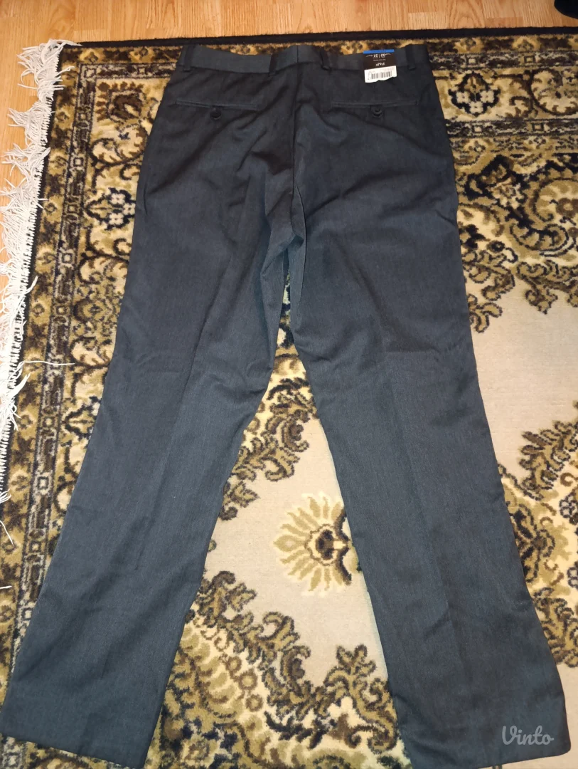 F&F muske pantalone
