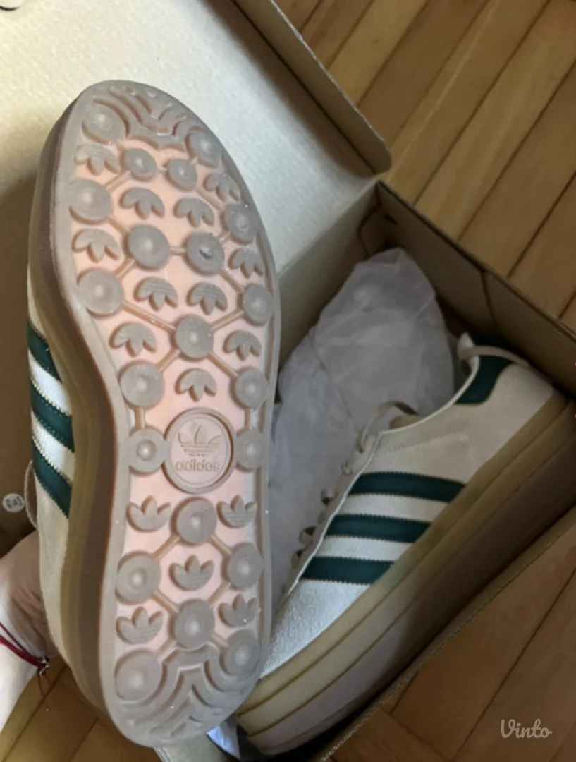 Adidas zenske parike