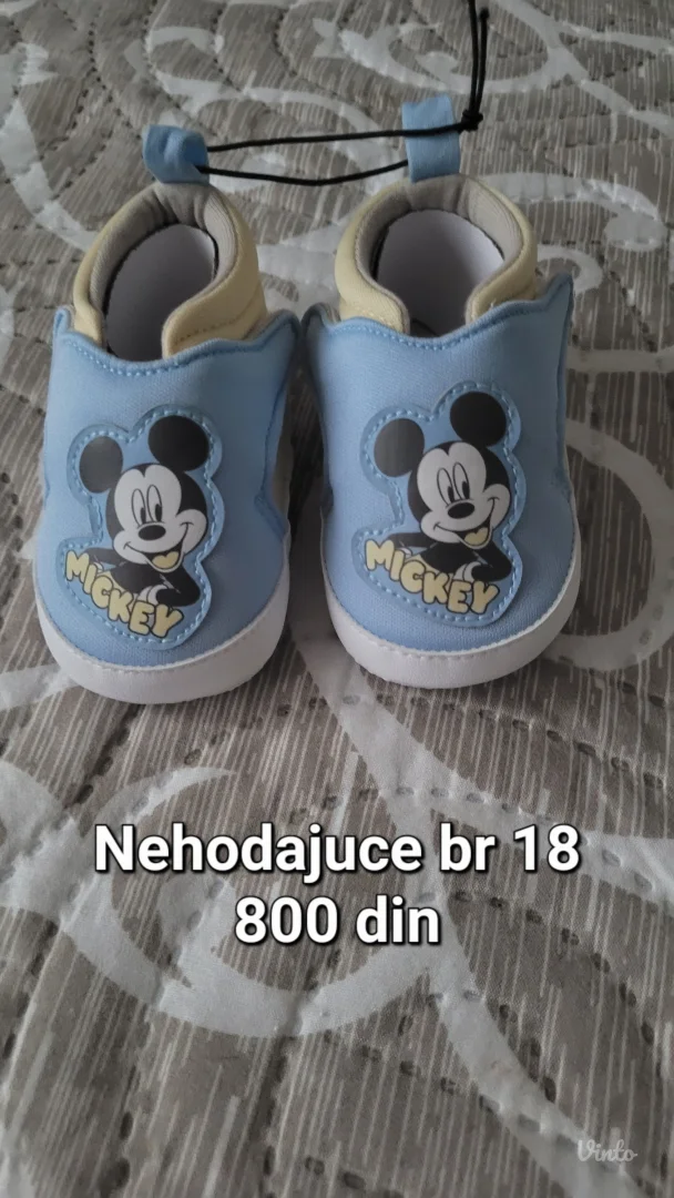 Nehodajuce Disnep patikice