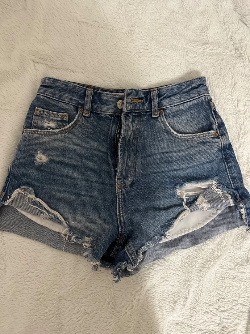 Bershka - teksas sorts