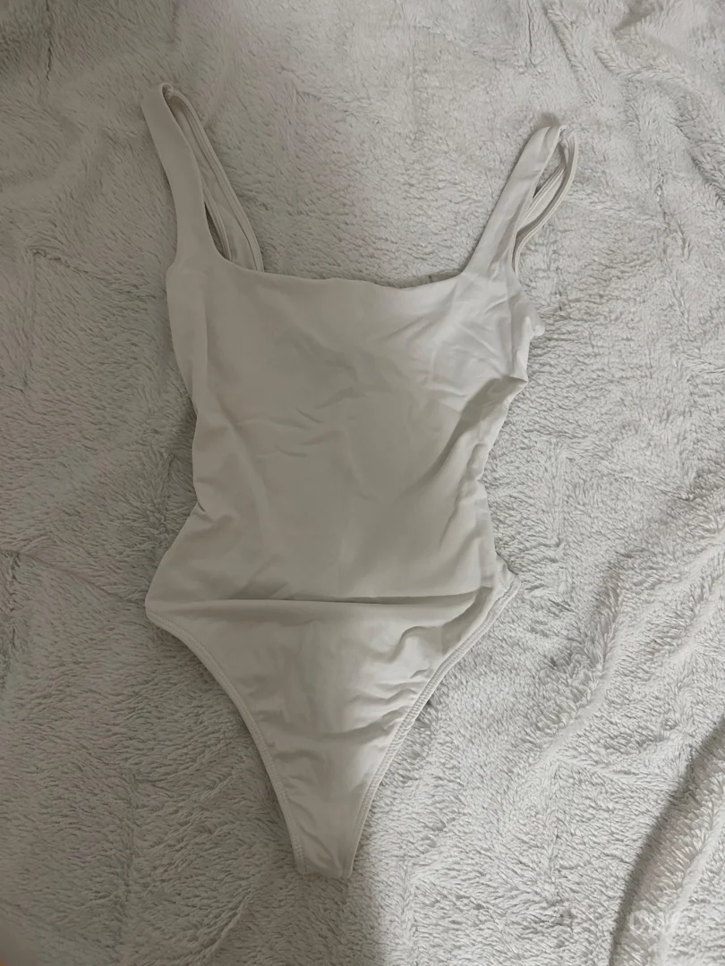 Bershka - bodi, triko