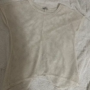 Neki butik - mrezasta majica