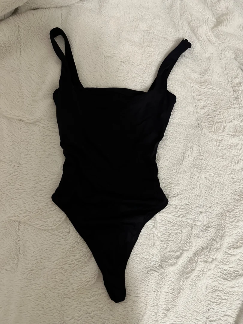 Bershka - bodi, triko