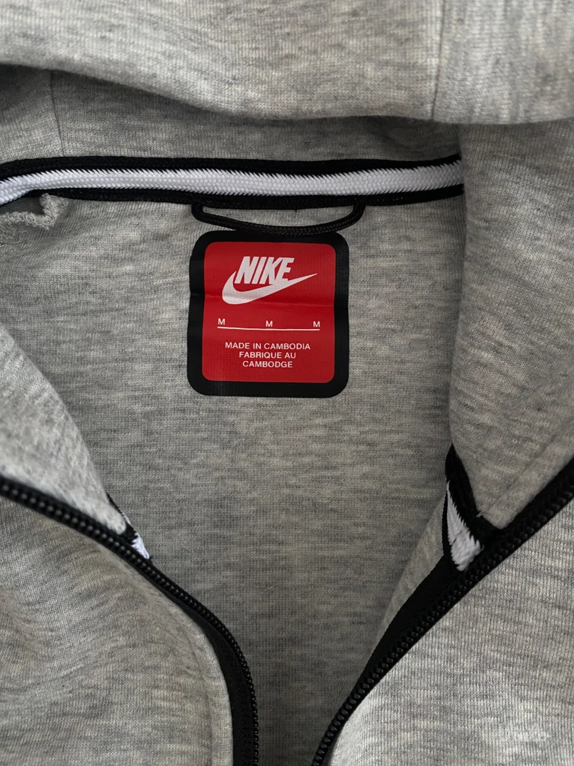 Nike Tech Fleece M