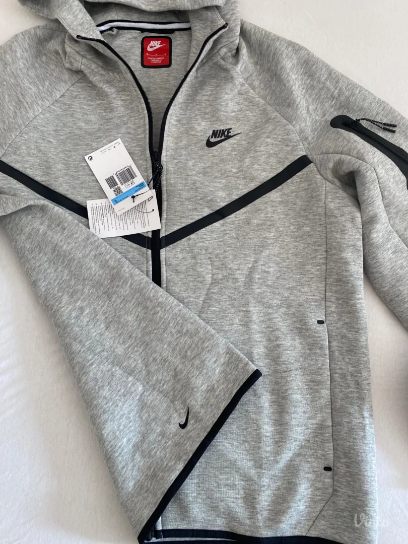 Nike Tech Fleece M