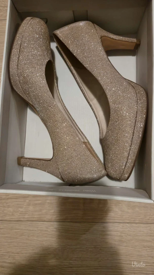 Tamaris svetlucave štikle