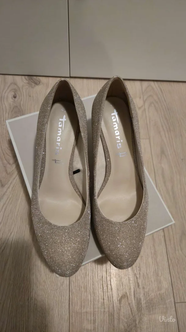 Tamaris svetlucave štikle