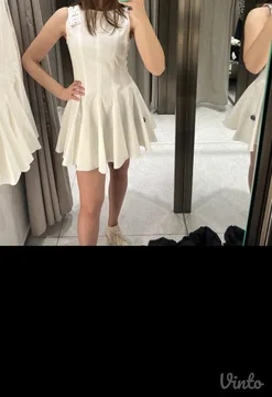 Zara bela haljinica