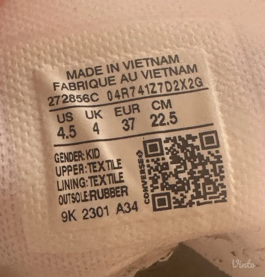 Converse patike (gaziste 22,5 cm).