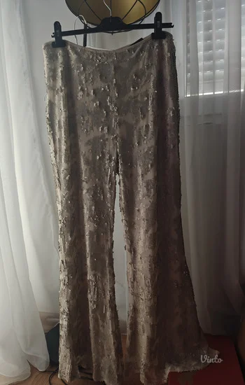 Boohoo pantalone sa perlama